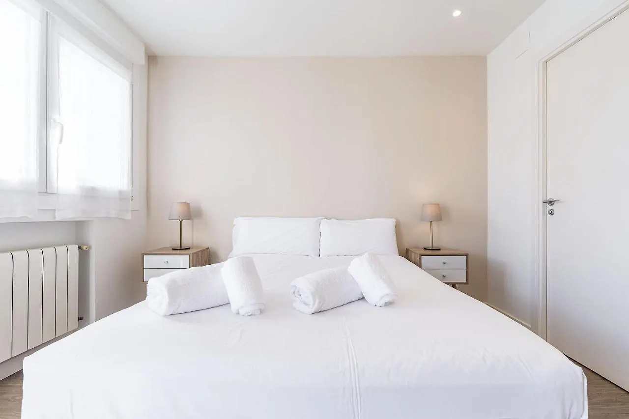 Apartamento Always Easy - Luna San Sebastián 0*,  España